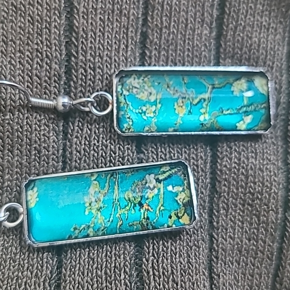 Gorgeous Van Gogh Earings - Picture 5 of 5